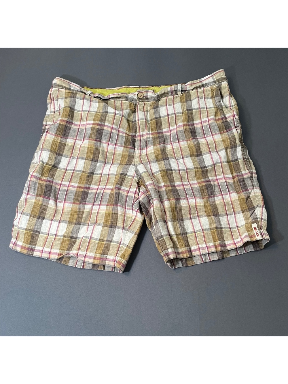 Tommy Bahama Relax Men's Plaid 100% Linen Casual Shorts Size 42